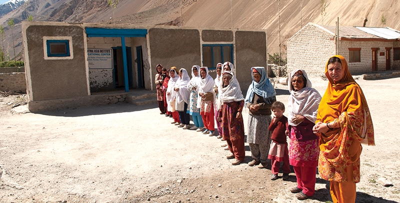 Women in front of school in Pakistan