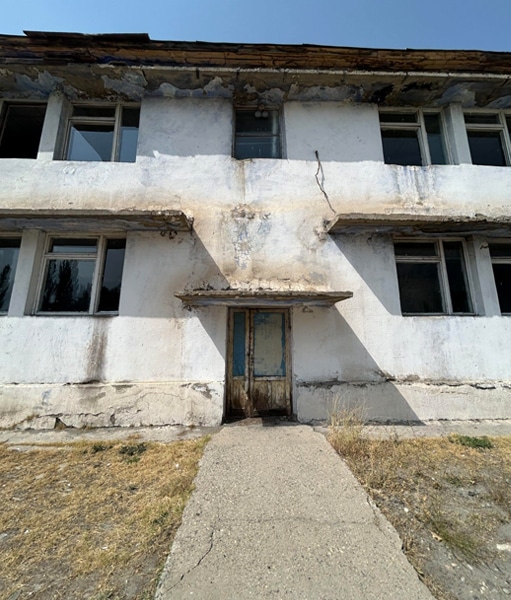 Exterior view school 8 Tajikistan